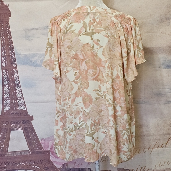 Rose + Olive floral button down blouse sz 1X 🌷 - Picture 6 of 8